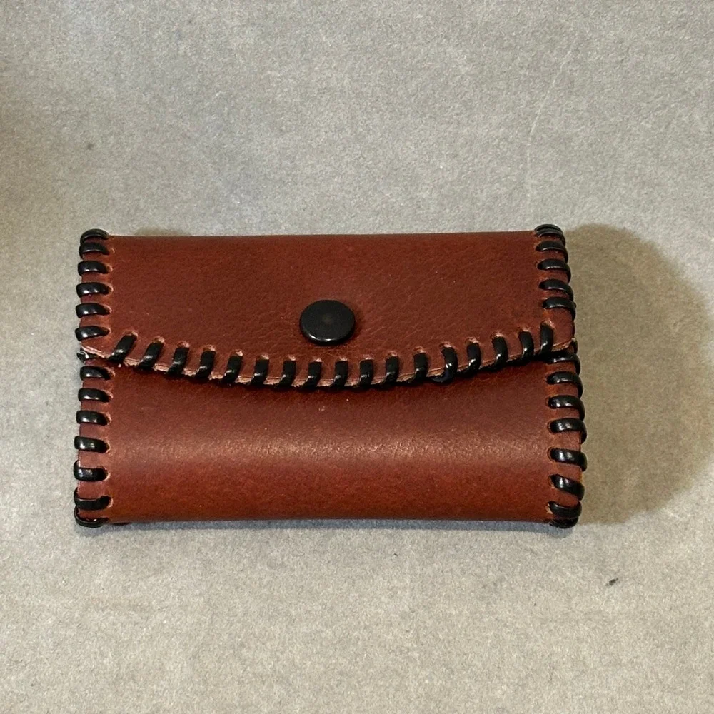 Vintage Brown Leather Key Case 6 Hook Holder Whipstitch Detail Snap Closure